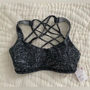 NWT Lululemon free to be wild bra